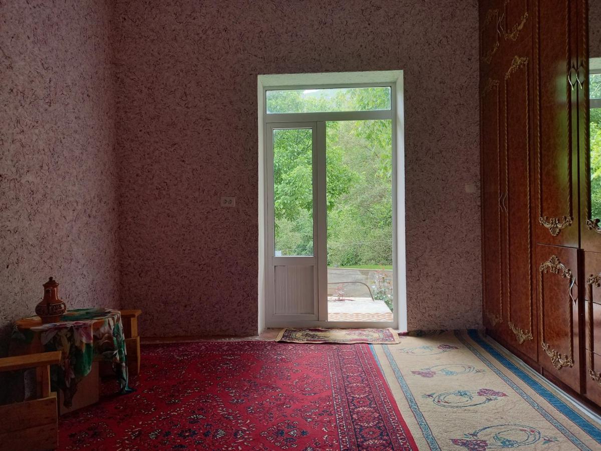 Forest Guest House Mirzakishlak Екстериор снимка